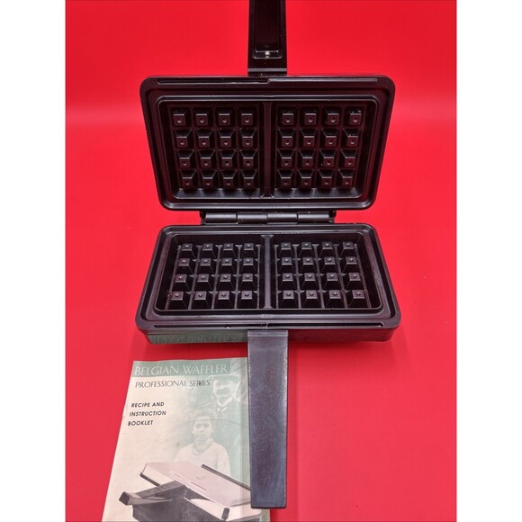 VillaWare Model 5200-NS Belgian Waffler Professional Electric Waffle Maker - Picture 2 of 5